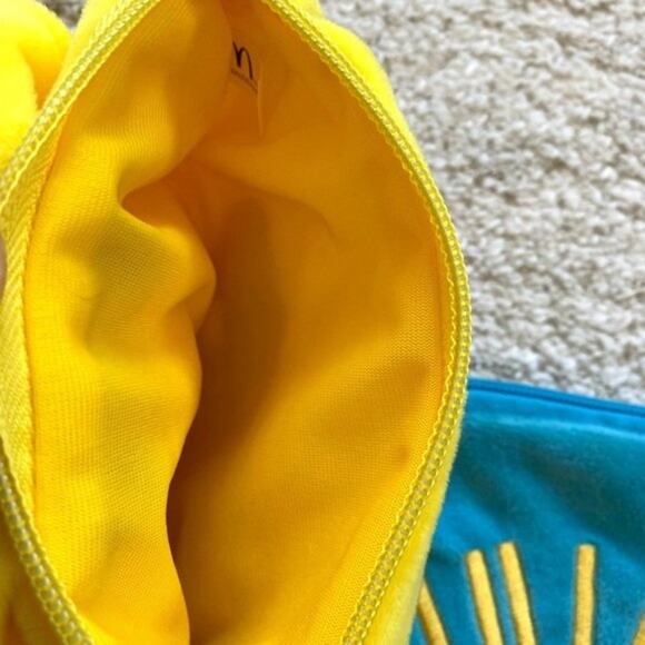 McDonald's x Juicy Couture 2016 Promotion Mini Pouches - Picture 5 of 8